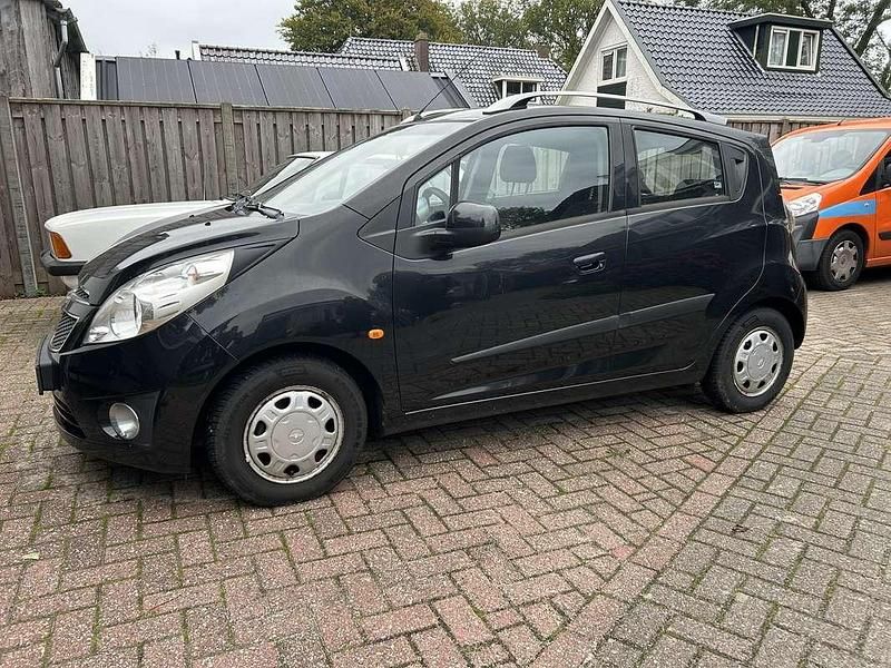 Zwart Gebruikt 2011 Chevrolet Spark LS Hatchback | € 2.000 (Eerlijke prijs) - Afbeelding 1/4