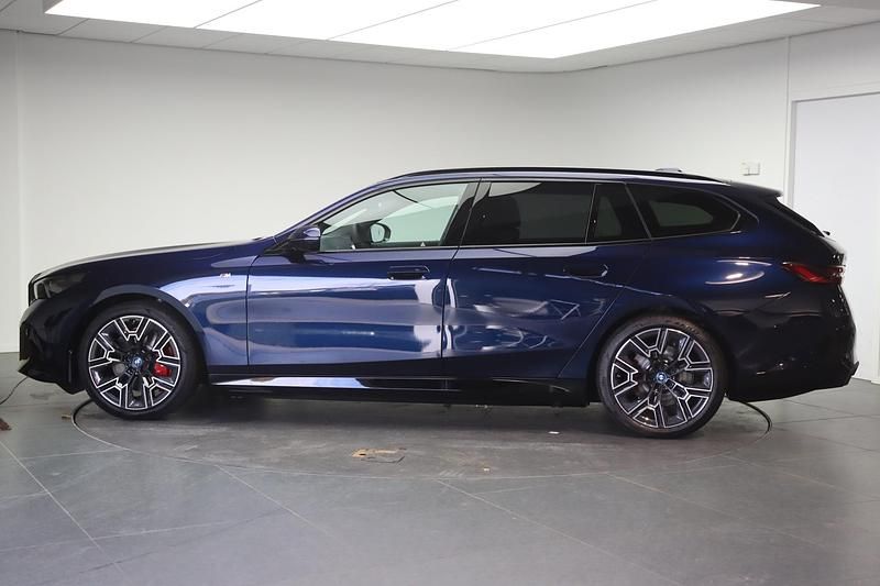 Occasion BMW i5 M Sport 250 kW (340 PK) 2025 Blauw Stationwagen