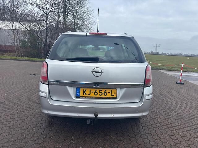 Occasion Opel Astra Executive 116 PK (85 kW) 2008 Grijs Stationwagen