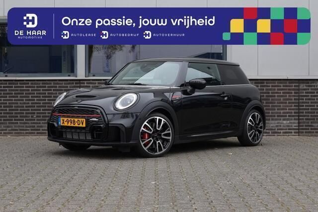Zwart Gebruikt 2023 Mini John Cooper Works Hatchback | € 39.900 (Iets duurder) - Afbeelding 1/4