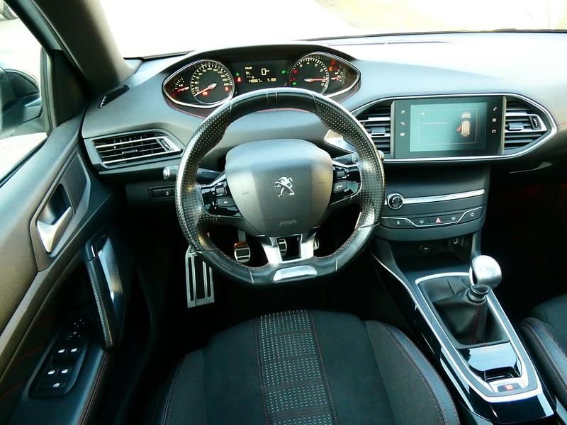 Occasion Peugeot 308 GT-line 131 PK (96 kW) 2018 Wit Stationwagen