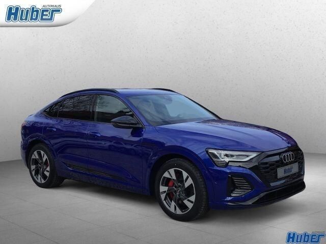 Blauw Gebruikt 2023 Audi Q8 e-tron S-Line SUV | € 74.239 - Afbeelding 1/4