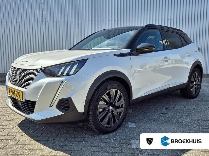 Wit Gebruikt 2023 Peugeot e-2008 GT SUV | € 24.945 - Afbeelding 1/4