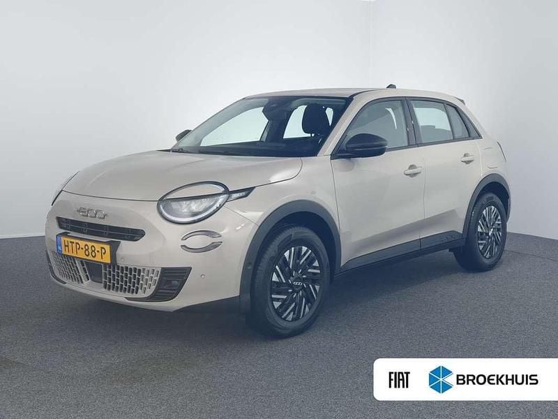 Grijs Nieuw 2025 Fiat 600 Urban SUV | € 24.900 (Goede deal) - Afbeelding 1/4
