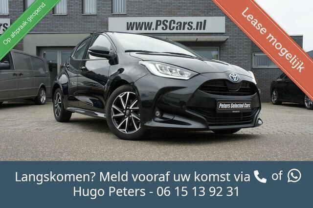 Zwart Gebruikt 2022 Toyota Yaris Hatchback | € 19.988 (Goede deal) - Afbeelding 1/4