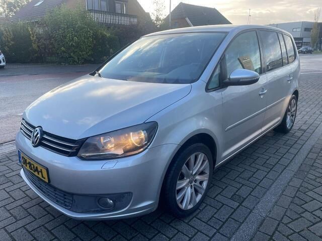 Grijs Gebruikt 2011 VW Touran Trendline MPV | € 9.950 (Iets duurder) - Afbeelding 1/4