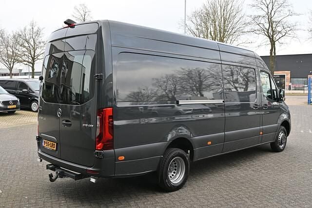 Occasion Mercedes Sprinter 192 PK (141 kW) 2023 Grijs Van