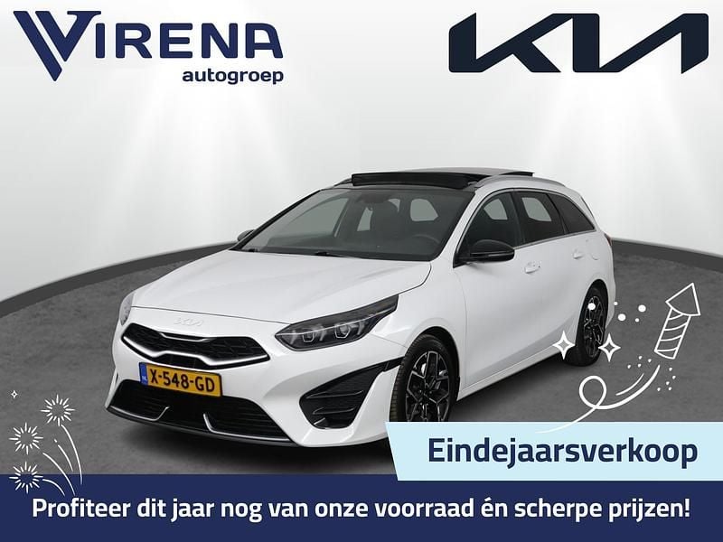 Wit (metallic) Gebruikt 2023 Kia Ceed Sportswagon GT-Line Stationwagen | € 29.950 (Eerlijke prijs) - Afbeelding 1/4