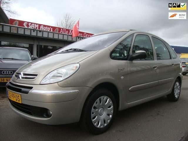 Beige Gebruikt 2004 Citroën Xsara Picasso MPV | € 1.995 (Eerlijke prijs) - Afbeelding 1/4