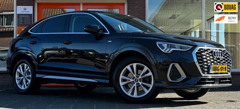 Zwart Gebruikt 2022 Audi Q3 S-Line SUV | € 44.950 - Afbeelding 1/4