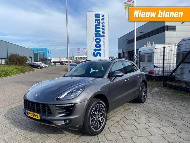 Grijs, metallic lak Gebruikt 2017 Porsche Macan SUV | € 41.950 (Iets duurder) - Afbeelding 1/4