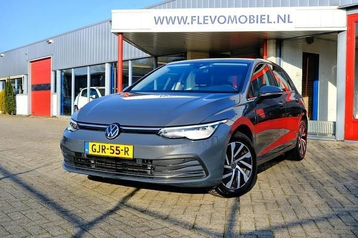 Occasion 2021 VW e-Golf Style Hatchback | € 22.950 (Super prijs) - Afbeelding 1/4