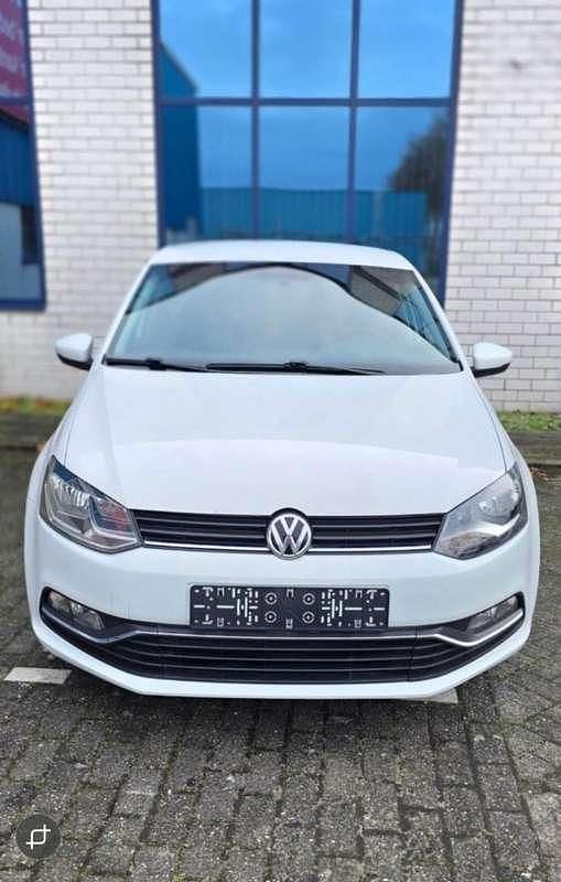 Occasion 2014 VW Polo Life Sedan | € 6.950 (Super prijs) - Afbeelding 1/4