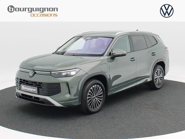 Groen Gebruikt 2025 VW Tayron Edition SUV | € 51.850 (Super prijs) - Afbeelding 1/4