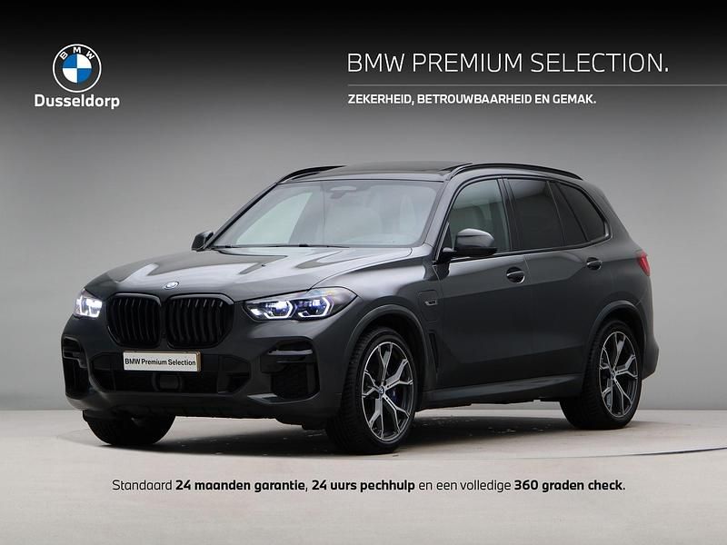 Grijs Gebruikt 2022 BMW X5 Executive SUV | € 62.450 (Eerlijke prijs) - Afbeelding 1/4