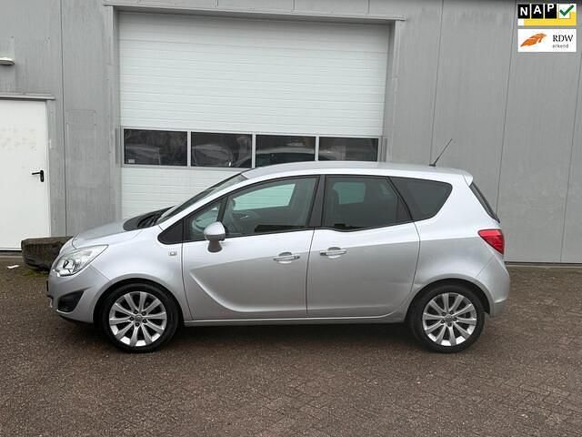 Grijs Occasion 2011 Opel Meriva Cosmo MPV | € 2.950 (Goede deal) - Afbeelding 1/4