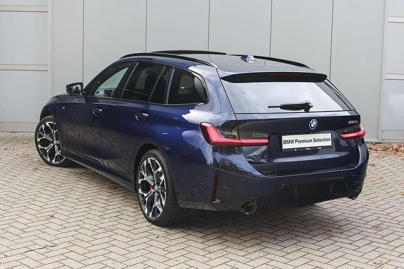 Occasion BMW 330e Executive 292 PK (214 kW) 2025 Blauw Stationwagen