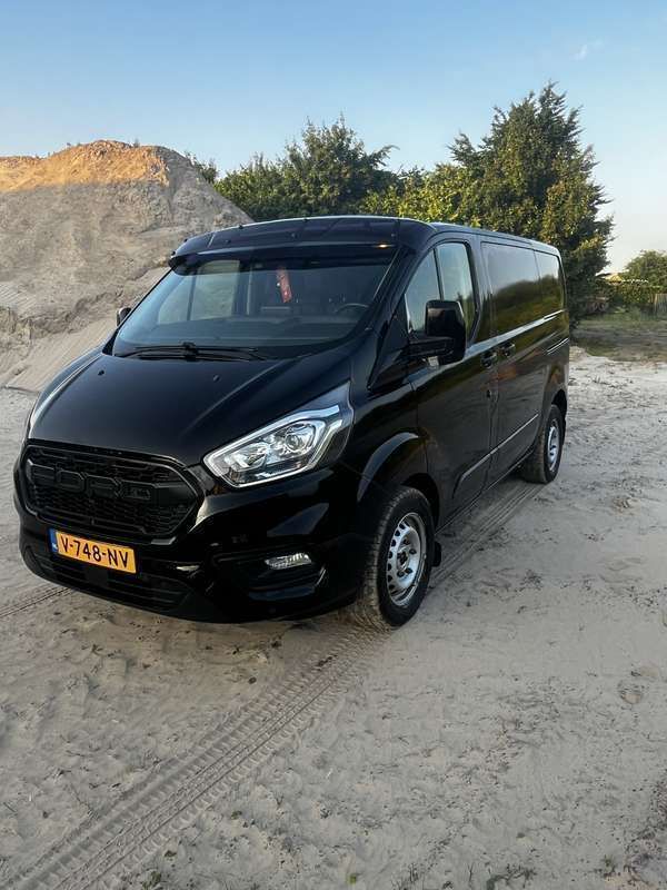 Gebruikt 2018 Ford Transit Custom Basis Van | € 13.500 (Eerlijke prijs) - Afbeelding 1/4