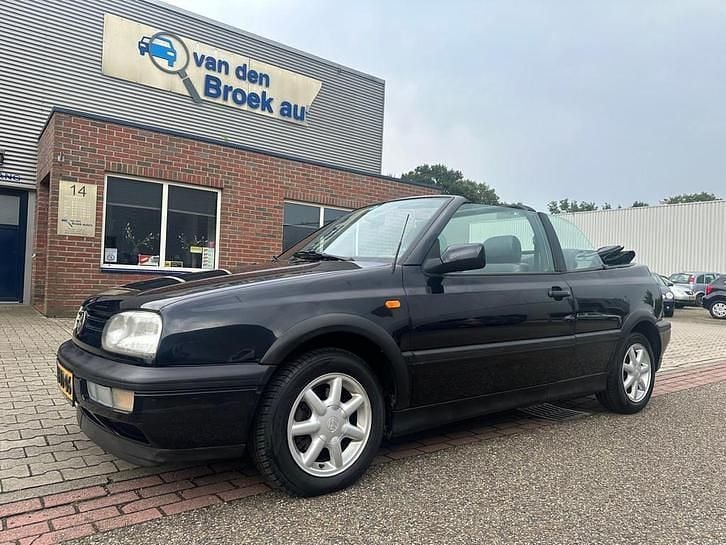 Occasion 1996 VW Golf III Cabriolet | € 2.450 - Afbeelding 1/4