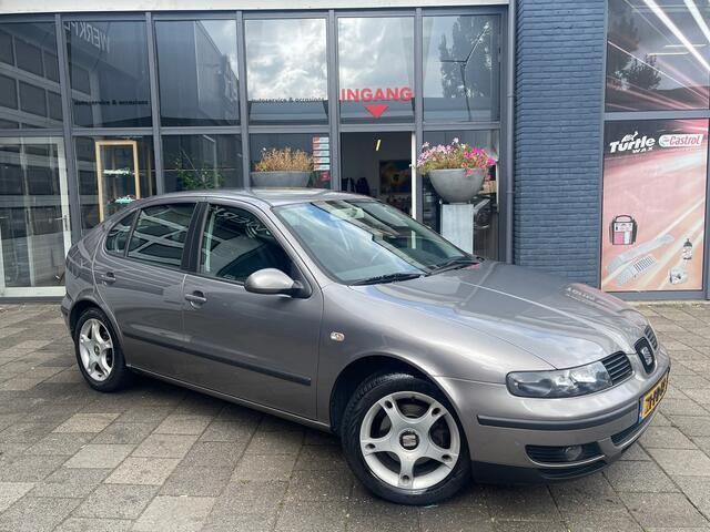 Occasion Seat Leon Sport 125 PK (91 kW) 2004 Grijs Hatchback