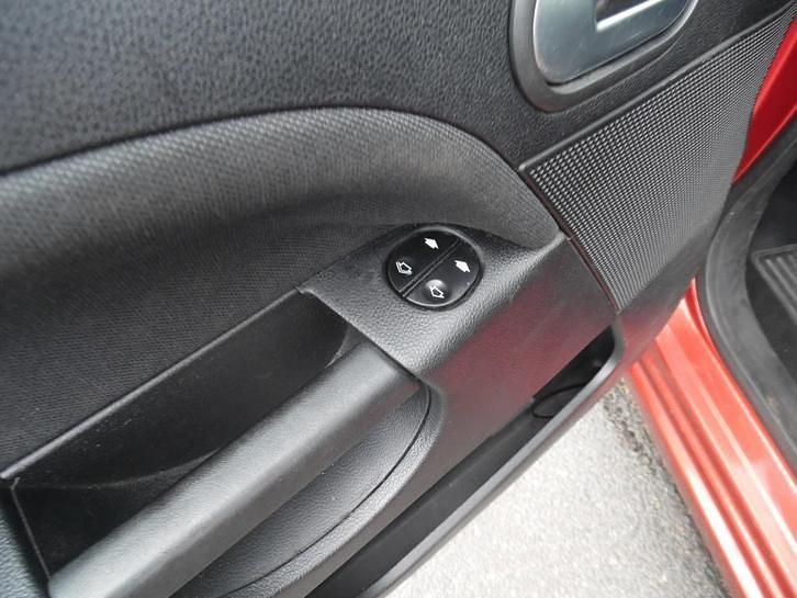 Occasion Ford Fiesta Futura 80 PK (58 kW) 2006 Oranje Hatchback