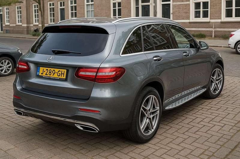 Grijs Gebruikt 2016 Mercedes 220 Prestige Stationwagen | € 21.950 (Eerlijke prijs) - Afbeelding 1/4