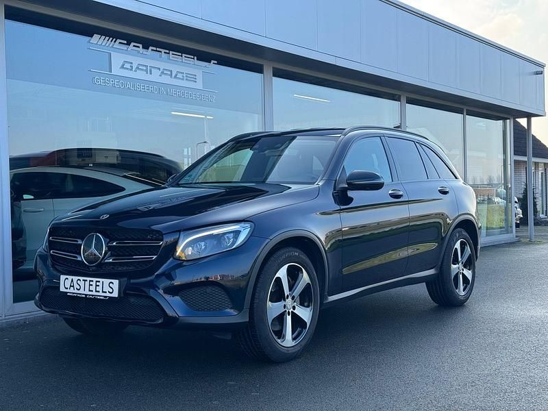 Suv Occasion 2018 Mercedes GLC250 Luxury SUV | € 35.950 (Eerlijke prijs) - Afbeelding 1/4