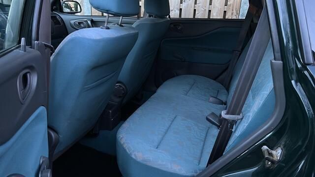 Occasion Mitsubishi Space Star Edition 86 PK (63 kW) 2000 Groen MPV