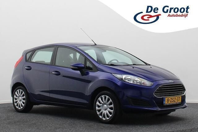 Blauw Gebruikt 2015 Ford Fiesta Style Hatchback | € 7.950 (Goede deal) - Afbeelding 1/4