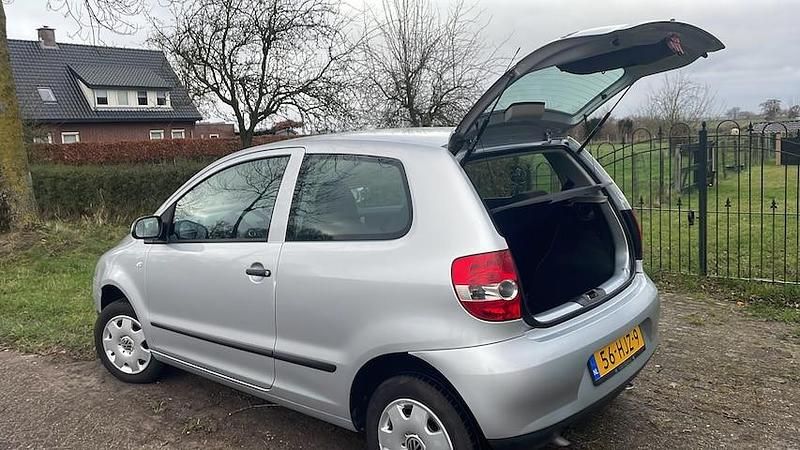 Occasion VW Fox Trendline 54 PK (39 kW) 2009 Grijs Hatchback