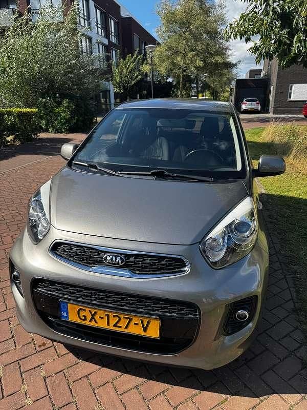 Occasion Kia Picanto First Edition 65 PK (47 kW) 2015 Zilver Hatchback