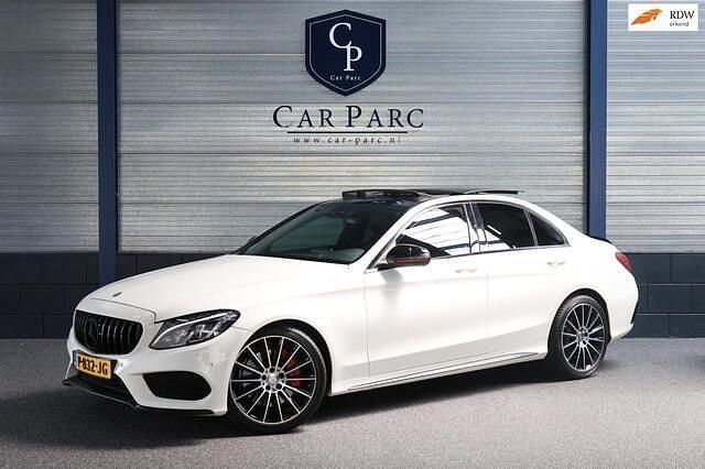 Wit Gebruikt 2015 Mercedes C250 Prestige Sedan | € 23.495 (Duur) - Afbeelding 1/4