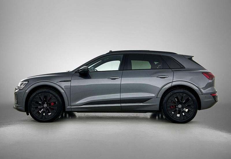 Occasion Audi Q8 e-tron Sport 300 kW (408 PK) 2023 Grijs SUV