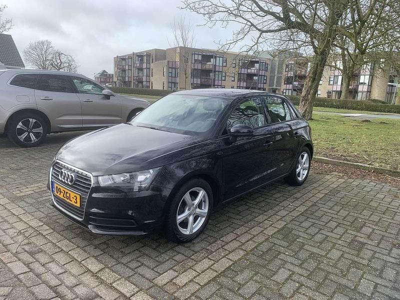 Occasion Audi A1 Sportback Attraction 86 PK (63 kW) 2012 Zwart Hatchback