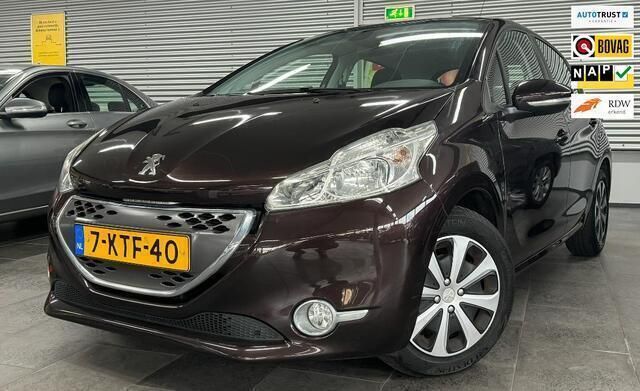 Bruin Gebruikt 2013 Peugeot 208 Hatchback | € 6.995 (Eerlijke prijs) - Afbeelding 1/4