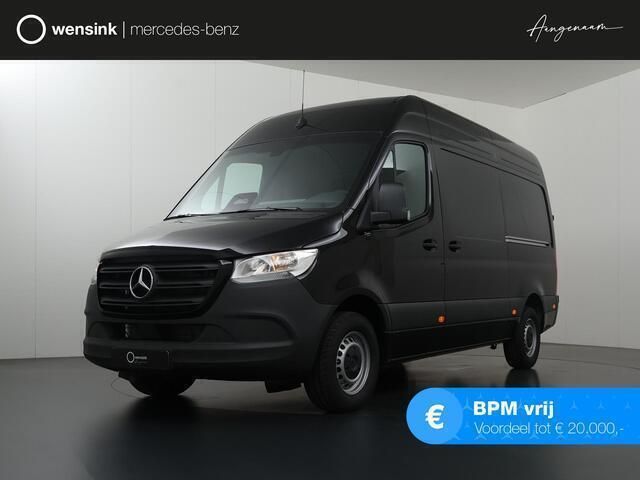 Zwart Nieuw 2024 Mercedes Sprinter Van | € 56.880 (Duur) - Afbeelding 1/4