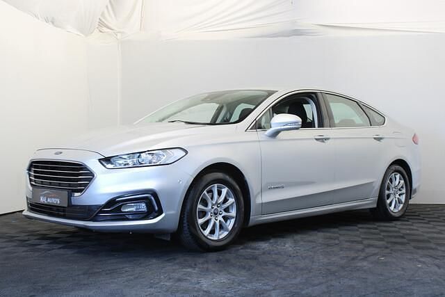 Grijs Gebruikt 2019 Ford Mondeo Titanium Sedan | € 16.999 (Eerlijke prijs) - Afbeelding 1/4