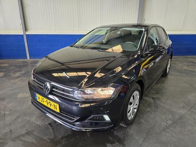 Zwart Gebruikt 2021 VW Polo Highline Hatchback | € 19.500 (Goede deal) - Afbeelding 1/4