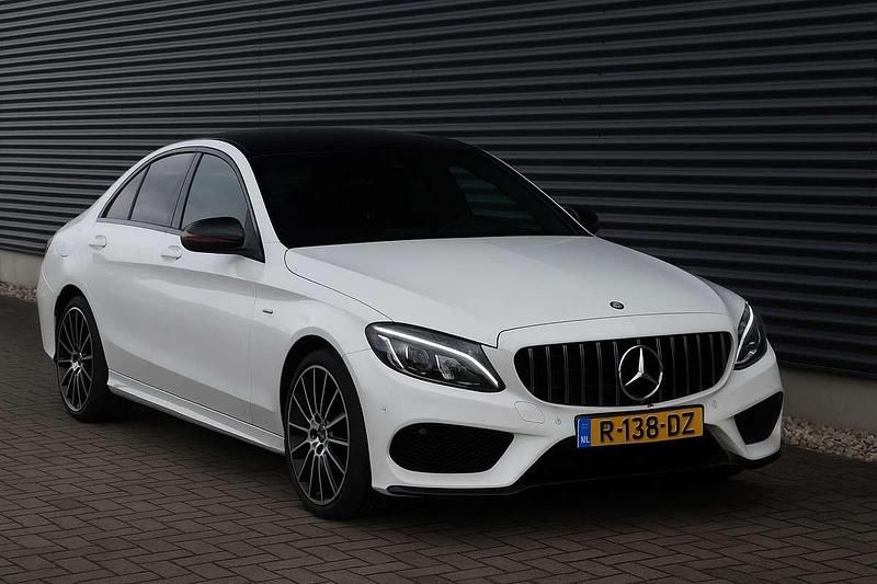 Wit Occasion 2016 Mercedes C450 AMG AMG Sedan | € 25.450 (Eerlijke prijs) - Afbeelding 1/4