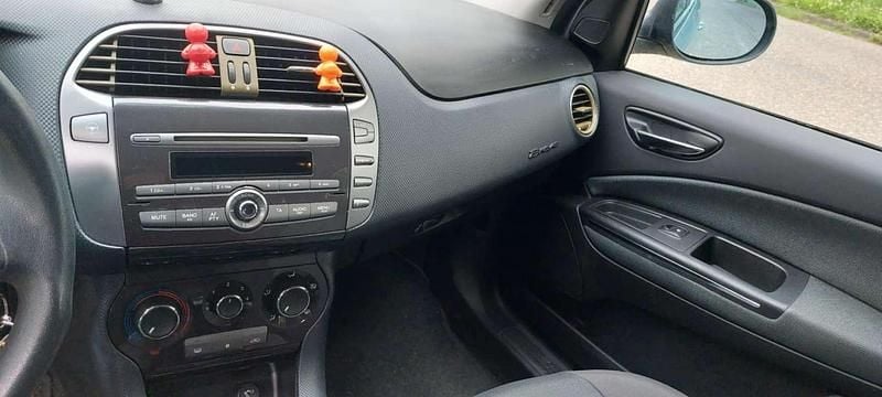 Occasion Fiat Bravo Dynamic 90 PK (66 kW) 2007 Zilver Hatchback