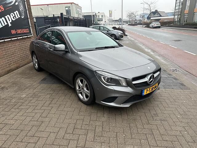 Occasion Mercedes CLA180 Ambition 122 PK (89 kW) 2014 Grijs (metallic) Sedan