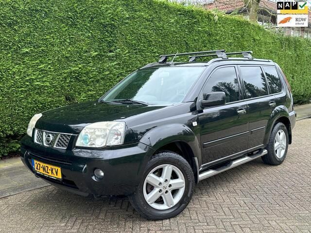 Zwart Gebruikt 2004 Nissan X-Trail SUV | € 3.250 (Eerlijke prijs) - Afbeelding 1/4