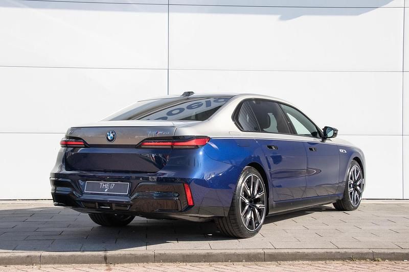 Occasion BMW i7 Comfort Edition 484 kW (659 PK) 2025 Grijs Sedan