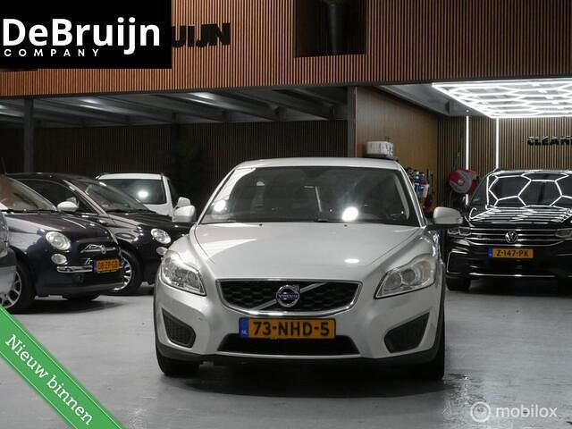 Grijs Gebruikt 2010 Volvo C30 Kinetic Hatchback | € 2.950 (Super prijs) - Afbeelding 1/4