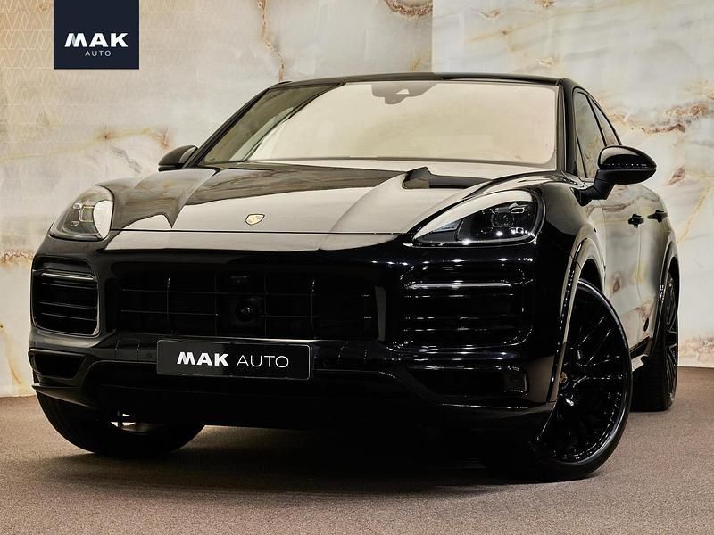 Zwart Gebruikt 2022 Porsche Cayenne Chrono SUV | € 84.850 (Iets duurder) - Afbeelding 1/4