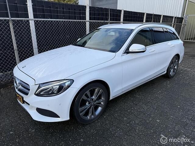 Wit Occasion 2014 Mercedes C180 Stationwagen | € 11.950 (Eerlijke prijs) - Afbeelding 1/4