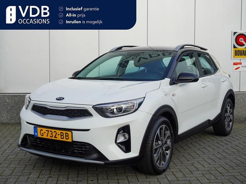 Wit Occasion 2019 Kia Stonic SUV | € 14.180 (Eerlijke prijs) - Afbeelding 1/4