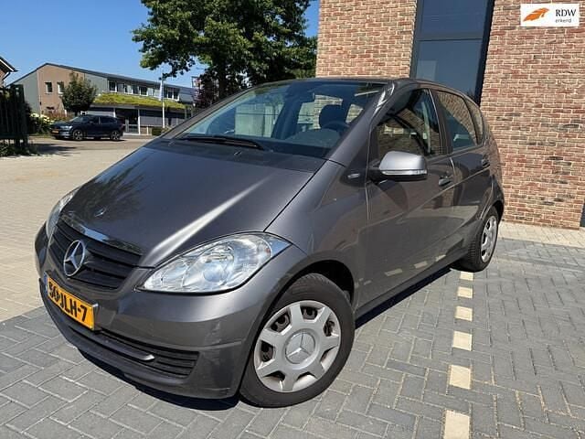 Grijs Occasion 2009 Mercedes A150 Classic MPV | € 999 (Super prijs) - Afbeelding 1/4