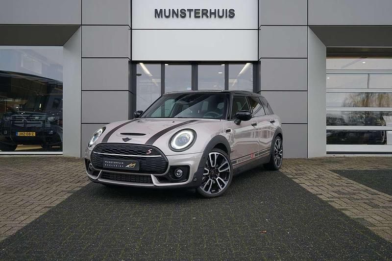 Grijs Occasion 2023 Mini Cooper S Clubman Stationwagen | € 37.950 (Iets duurder) - Afbeelding 1/4