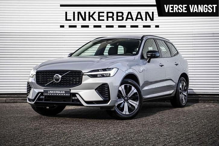Grijs Gebruikt 2023 Volvo XC60 Plus SUV | € 44.395 (Goede deal) - Afbeelding 1/1
